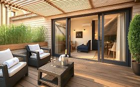 Maya Appartements & Suites
